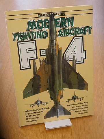 !** Modern Fighting Aircraft F-4 
