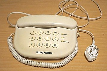 Telefon Doro Milano