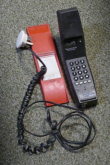 Telefon Ouno